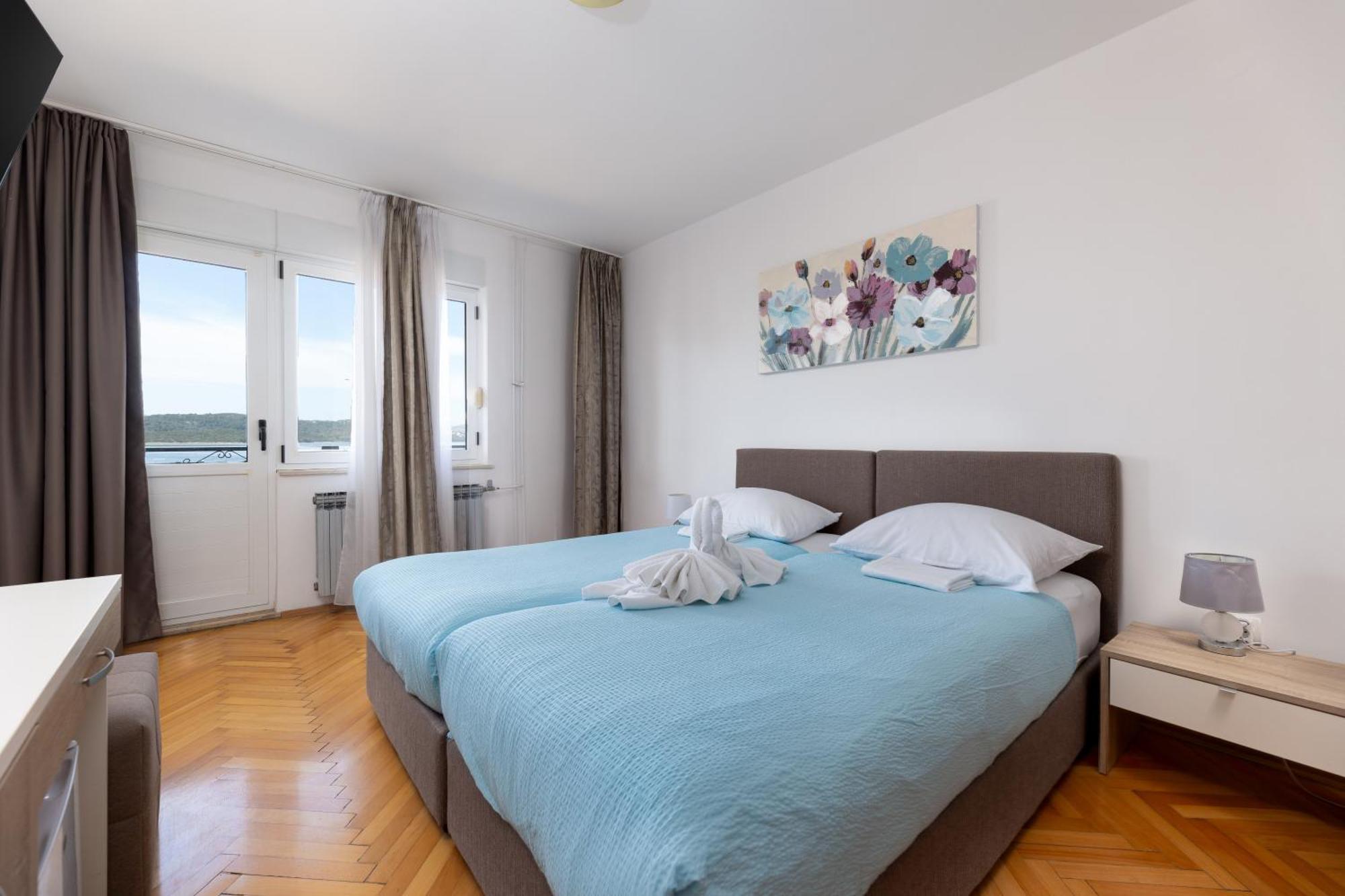 Villa Okruk-10 Meters Away From The Beach 奥库格哥恩基 外观 照片