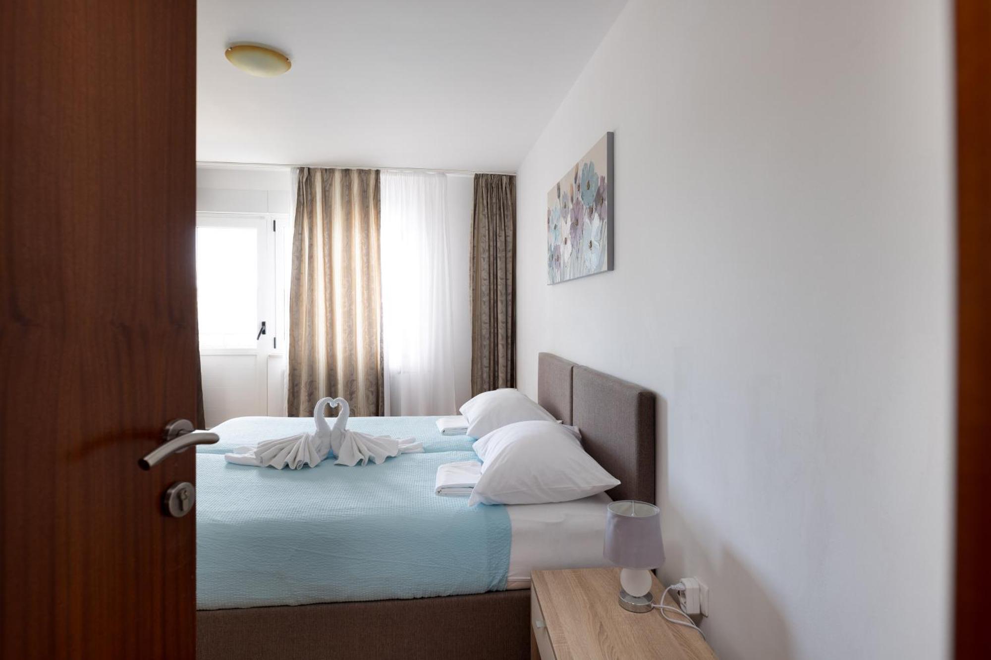 Villa Okruk-10 Meters Away From The Beach 奥库格哥恩基 外观 照片